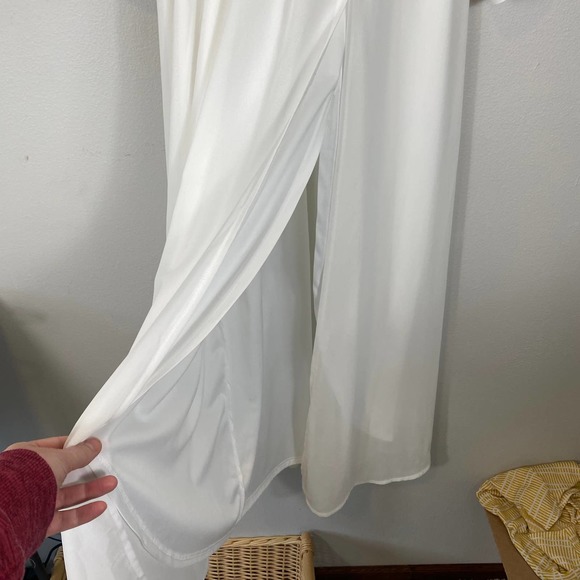 Lulu's Wondrous Water Lilies White Maxi Dress Size Large - Picture 10 of 14